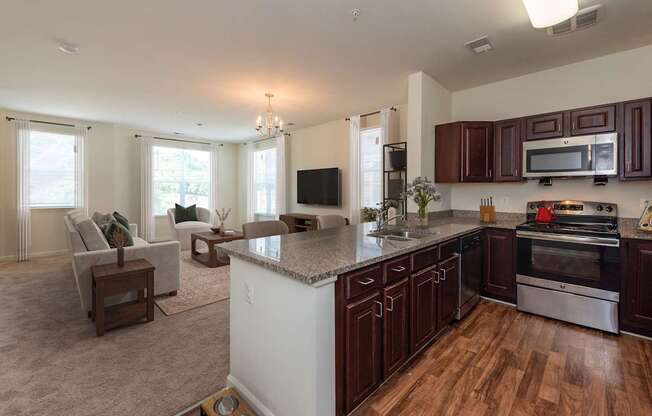 RIVERWATCH APARTMENTS AND TOWNHOMES