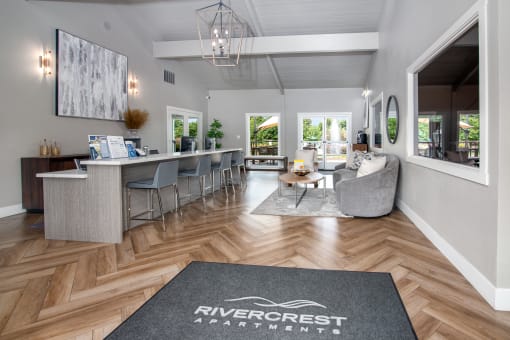 Rivercrest Apartments in College-Glen