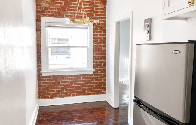 Studio, 1 bath, 500 sqft, $1,595, Unit 407
