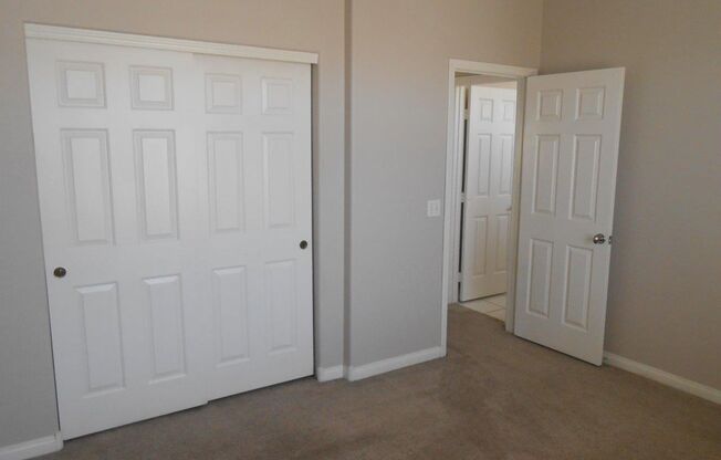 3 beds, 2.5 baths, $2,175