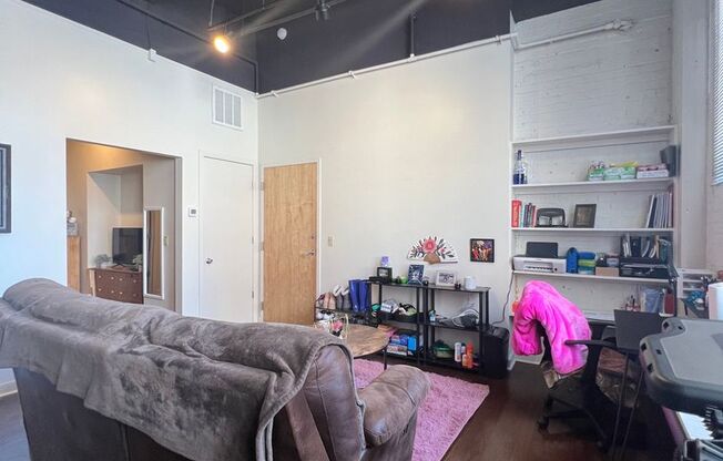 801 Walnut St