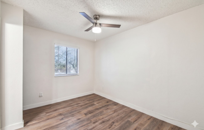 1 bed, 1 bath, 450 sqft, $1,135, Unit 65