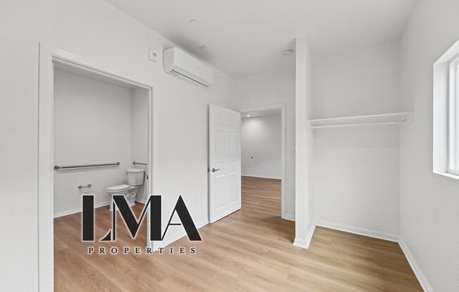 Studio, 1 bath, 500 sqft, $1,238, Unit 206