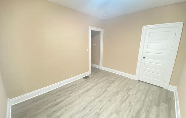 2 beds, 1 bath, 962 sqft, $950, Unit Unit 48