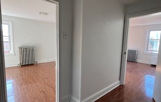 1 bed, 1 bath, $1,100, Unit 3