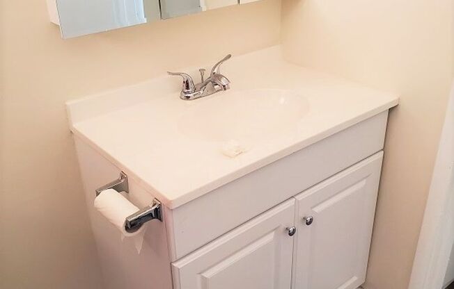 1 bed, 1 bath, 564 sqft, $1,850, Unit 286