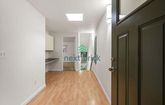 2 BEDS & 1.75 BATH FOR RENT