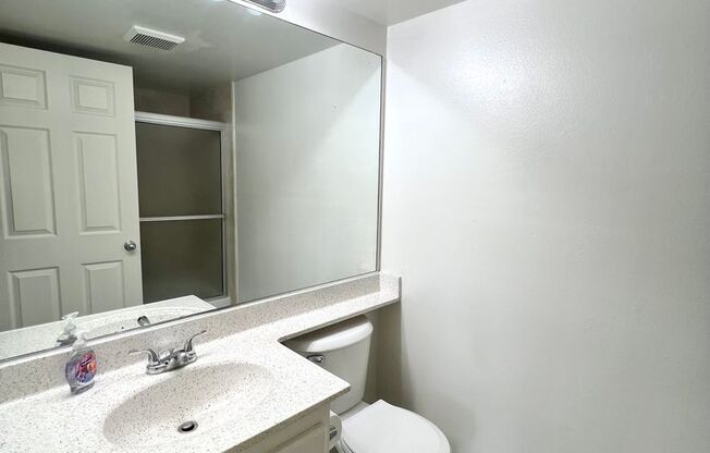 2 beds, 2 baths, $2,695, Unit # 208