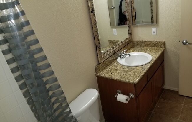 2 beds, 2 baths, $1,700