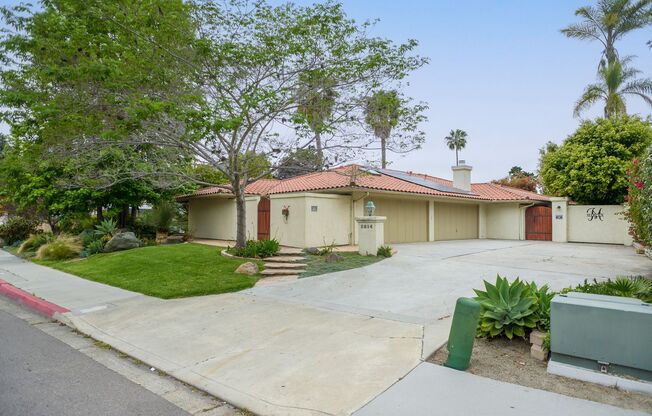 ***Available Now*** Single Level 3 Bedroom, 2.5 Bath home in La Costa*****