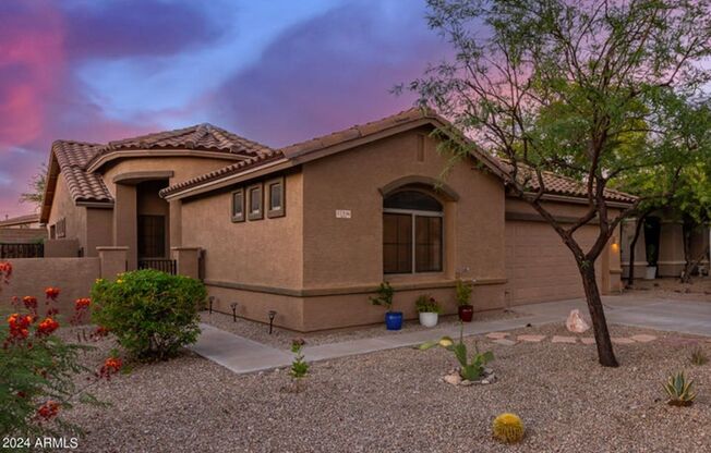 Incredible Community Amenities in Estrella Mountain Ranch!