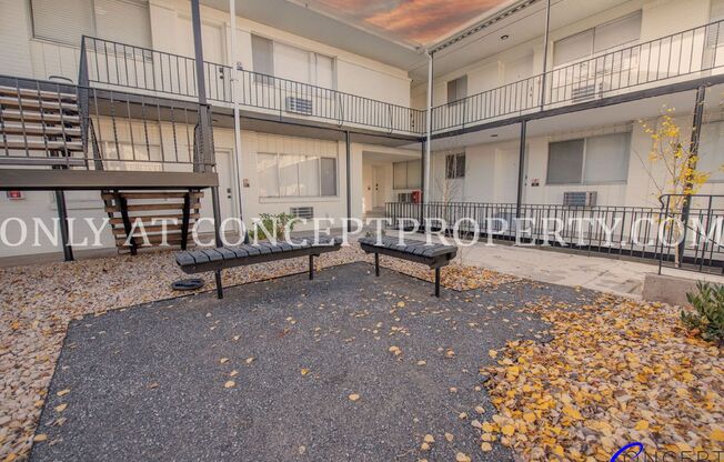 2 beds, 1 bath, 900 sqft, $1,619, Unit 27