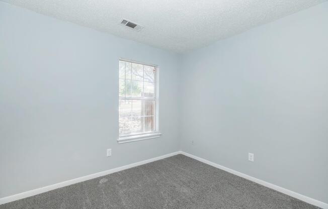 3 beds, 2 baths, 1,309 sqft, $1,810