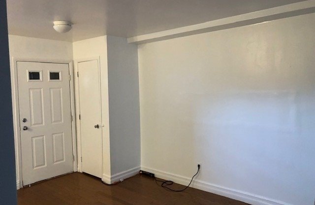 1 bed, 1 bath, $2,500, Unit 1