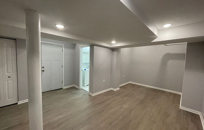 1 bed, 1 bath, $1,695, Unit 2550