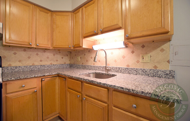 1 bed, 1 bath, 700 sqft, $1,750, Unit 304