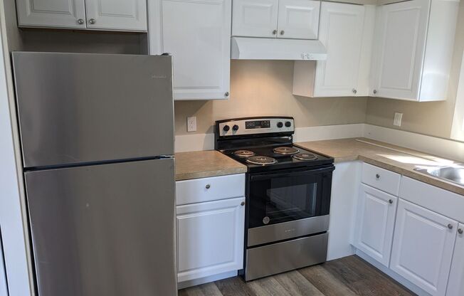 2 beds, 1 bath, 1,050 sqft, $1,495, Unit 2158