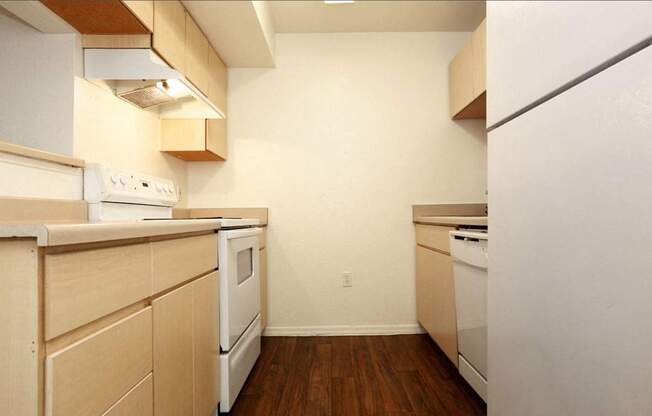 Kitchen at San Bellino Apartments, Glendale, 85303
