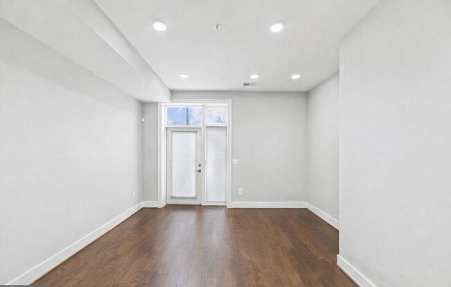Modern Features Columbia Heights Neighborhood 2 Bedroom 2 Bath Condo with Balcony Pet Friendly