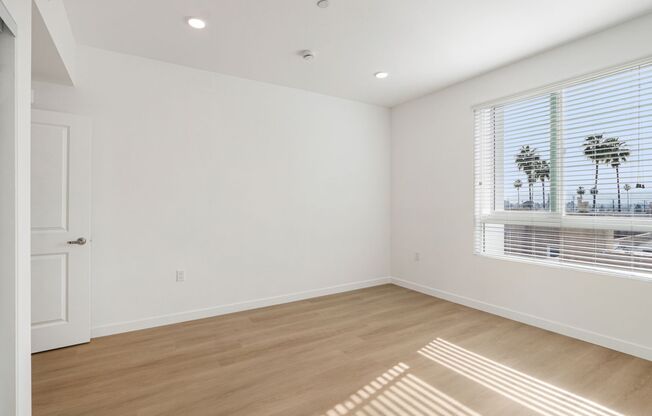 2 beds, 2 baths, $2,899, Unit 405