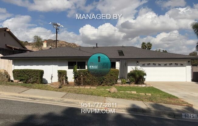 Your Perfect Mid-Century Retreat Awaits in Jurupa Valley!!! AVAILABLE NOW!!