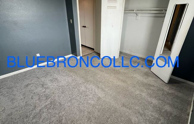 2 beds, 1 bath, $899, Unit A