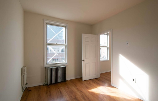 376 SMT AVE