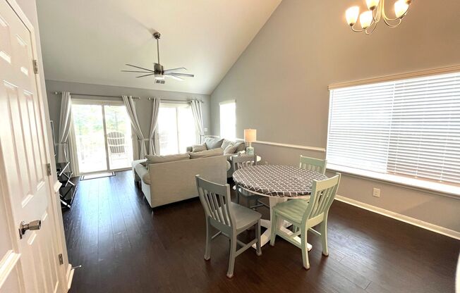 2 beds, 2 baths, $1,395, Unit Unit #303