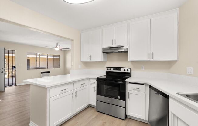 3 beds, 1.5 baths, 1,000 sqft, $2,550, Unit 4133-A