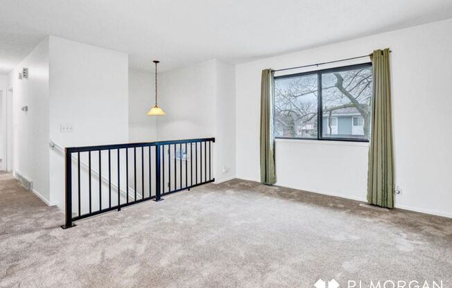 3 beds, 1 bath, $1,900