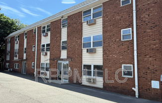 19 VAN RENSSELEAR ST