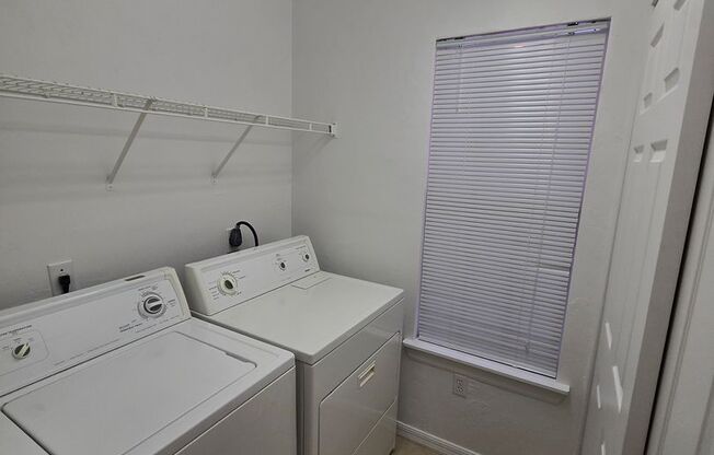 3 beds, 2 baths, $1,750, Unit # 3