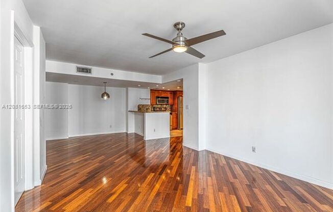 2 beds, 2 baths, $4,200, Unit # 1603