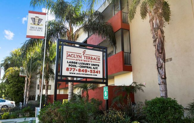 Jaclyn Terrace Apartments in Studio City, CA front entrance sign