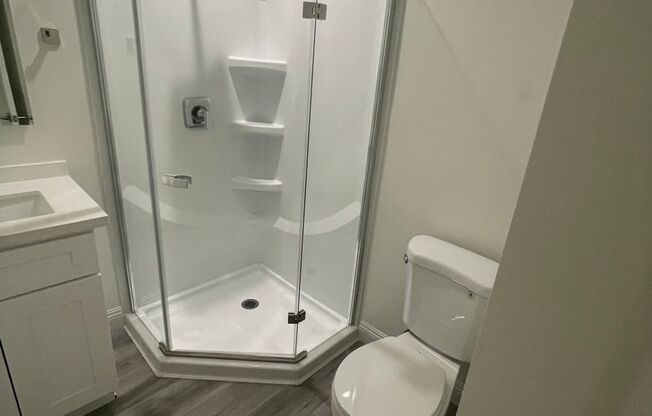 3 beds, 2 baths, 1,250 sqft, $3,095, Unit Unit 51