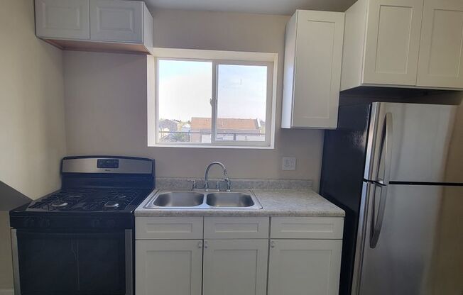 2219 S. Oakley
