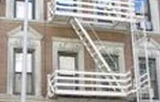 120 E 83 ST