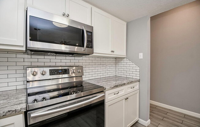 2 beds, 2 baths, 1,396 sqft, $1,650, Unit 253