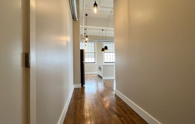 1 bed, 1 bath, 789 sqft, $2,150, Unit UNIT 516