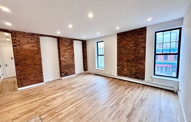 444 9 ST