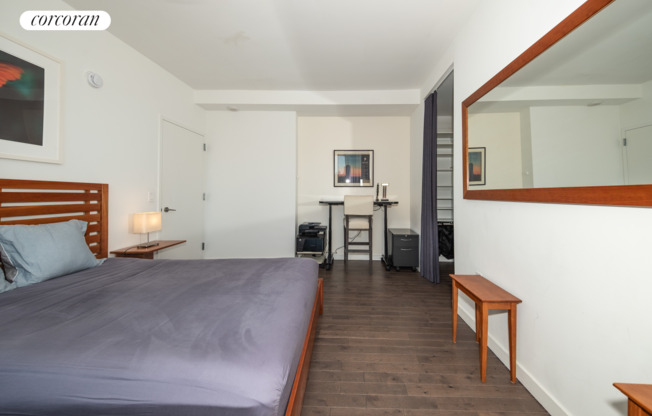 321 W 110 ST
