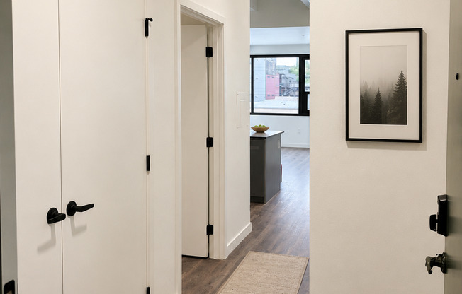 1 bed, 1 bath, 713 sqft, $2,295, Unit 109