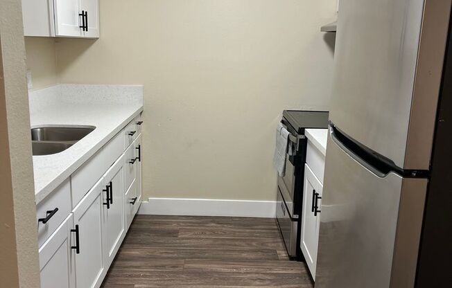 1 bed, 1 bath, 714 sqft, $1,595, Unit 010