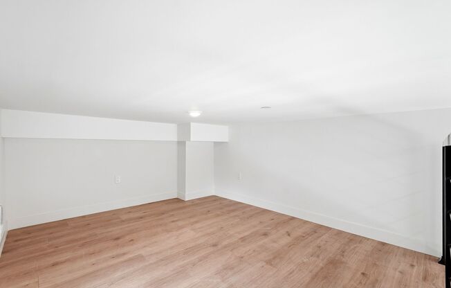 Studio, 1 bath, 445 sqft, $1,995, Unit 208-D