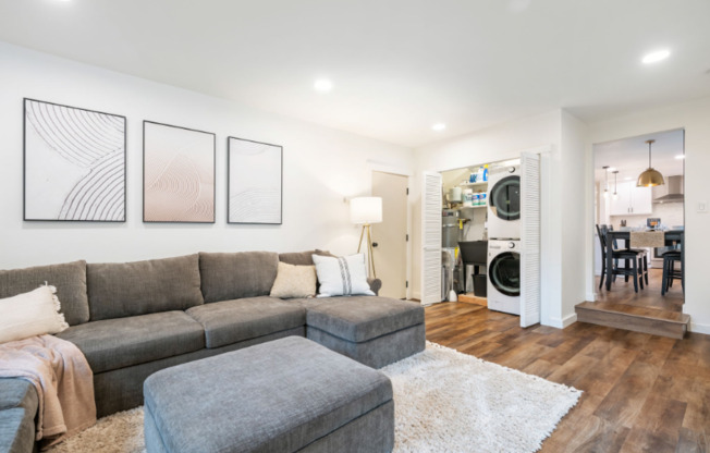 14032 90 AVE NE