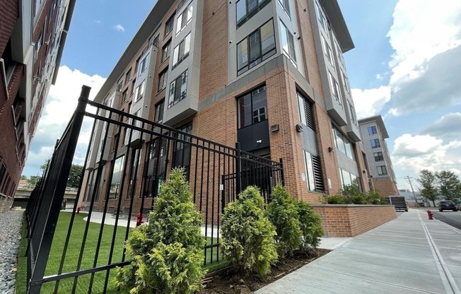 1 bed, 1 bath, 772 sqft, $2,795, Unit 407