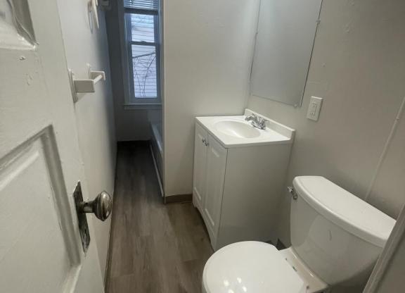 1 Lund Street - 1R