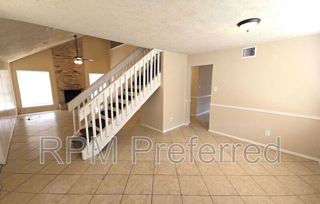 4718 REYNALDO DR