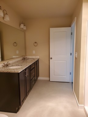 4 beds, 2.5 baths, 1,800 sqft, $2,300, Unit B