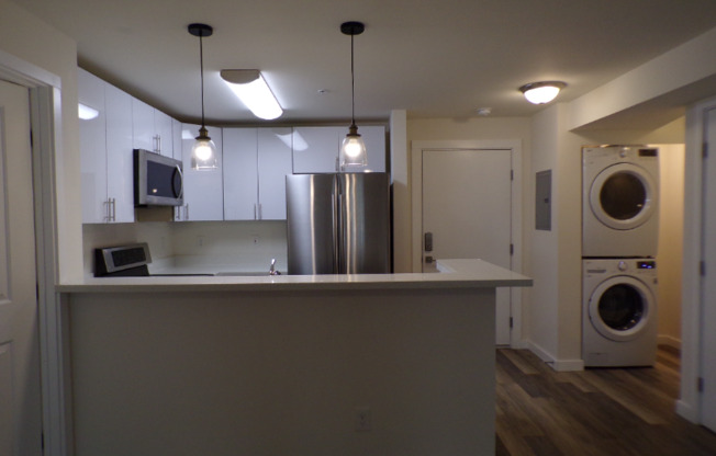 12544 15 AVE NE